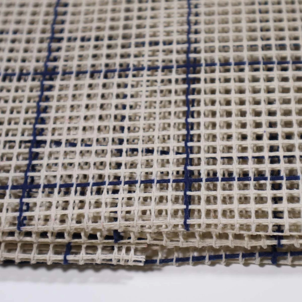 Herrschners 3.75-mesh Gridded Latch Hook Canvas Accessory 6 Herrschners 3.75-mesh Gridded Latch Hook Canvas Accessory - Image 4